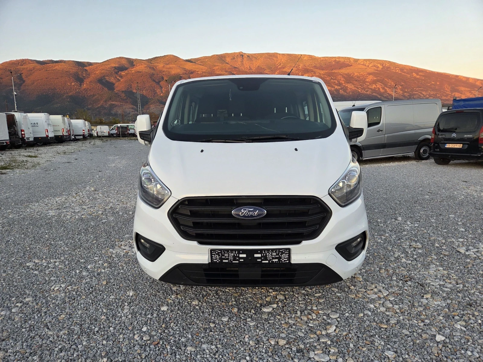 Ford Transit Custom 2.0 TDCi, ТОВАРОПЪТНИК, 6 местен, Клима, ЕВРО 6 - изображение 8