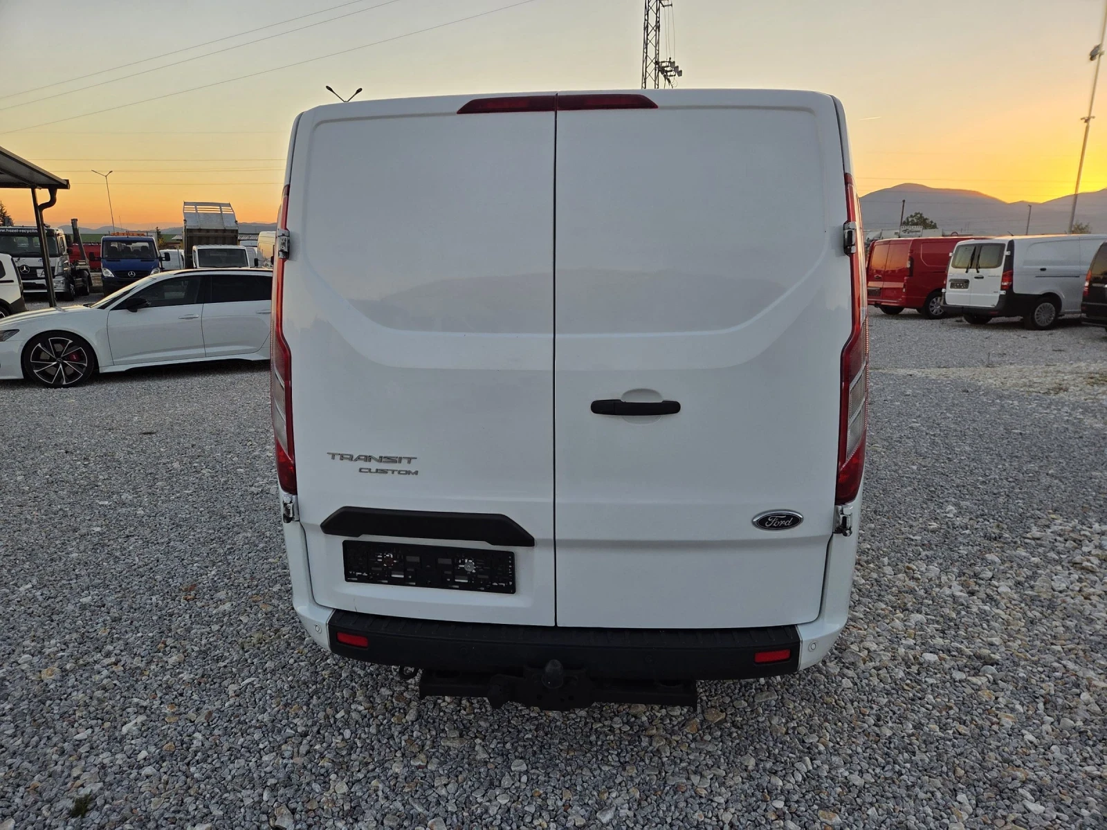 Ford Transit Custom 2.0 TDCi, ТОВАРОПЪТНИК, 6 местен, Клима, ЕВРО 6 - изображение 4