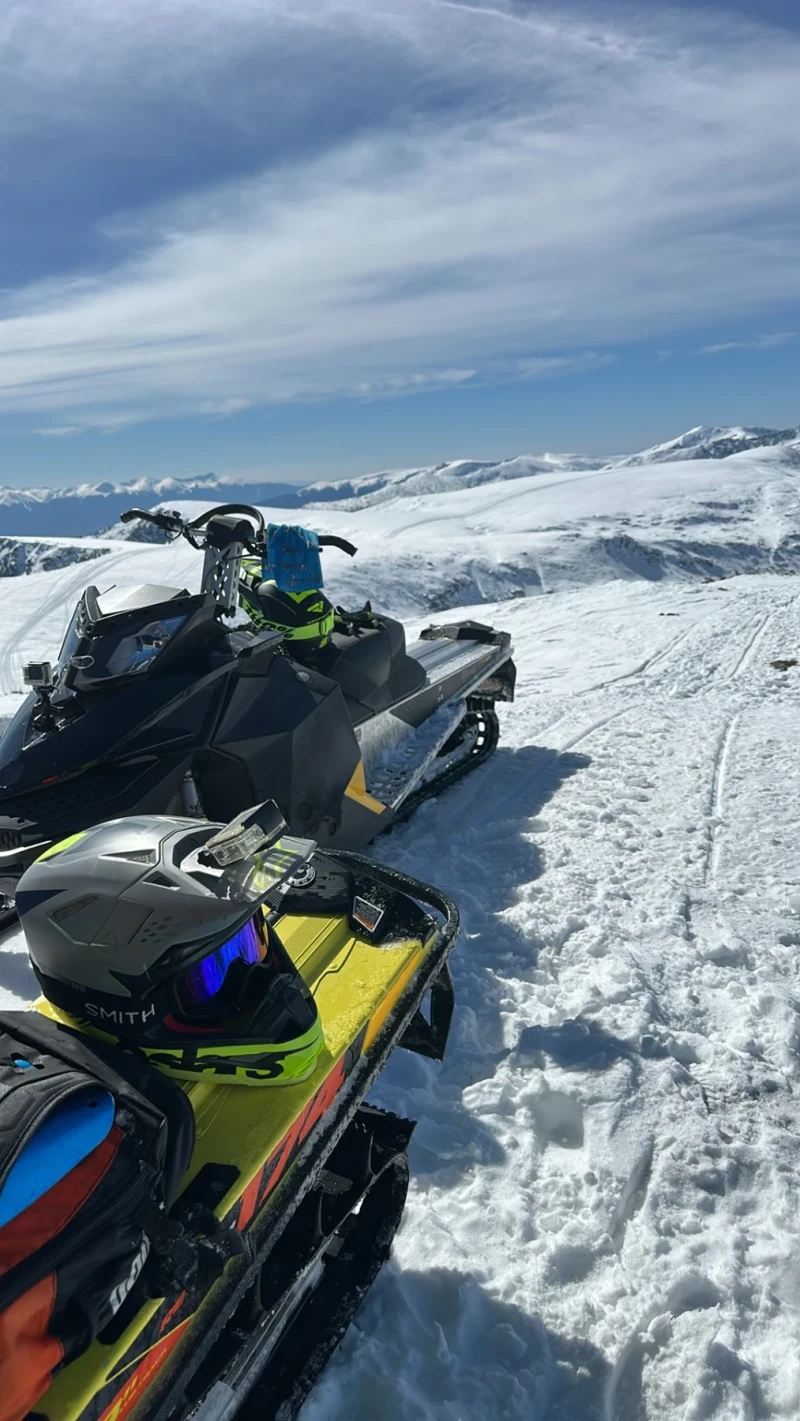 Ski-Doo Summit, снимка 2 - Мотоциклети и мототехника - 52342741