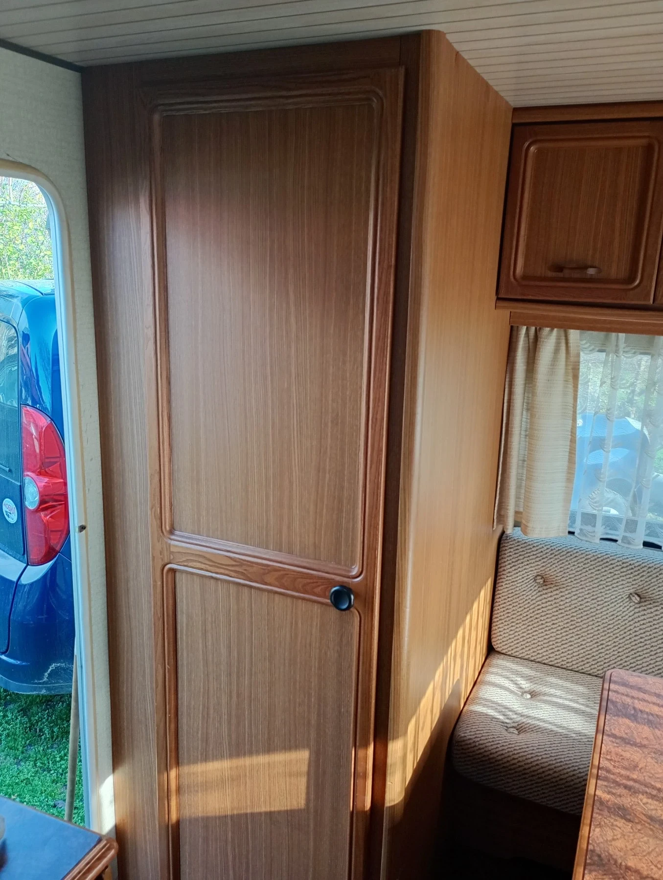 Каравана Hobby, снимка 6 - Каравани и кемпери - 53980694