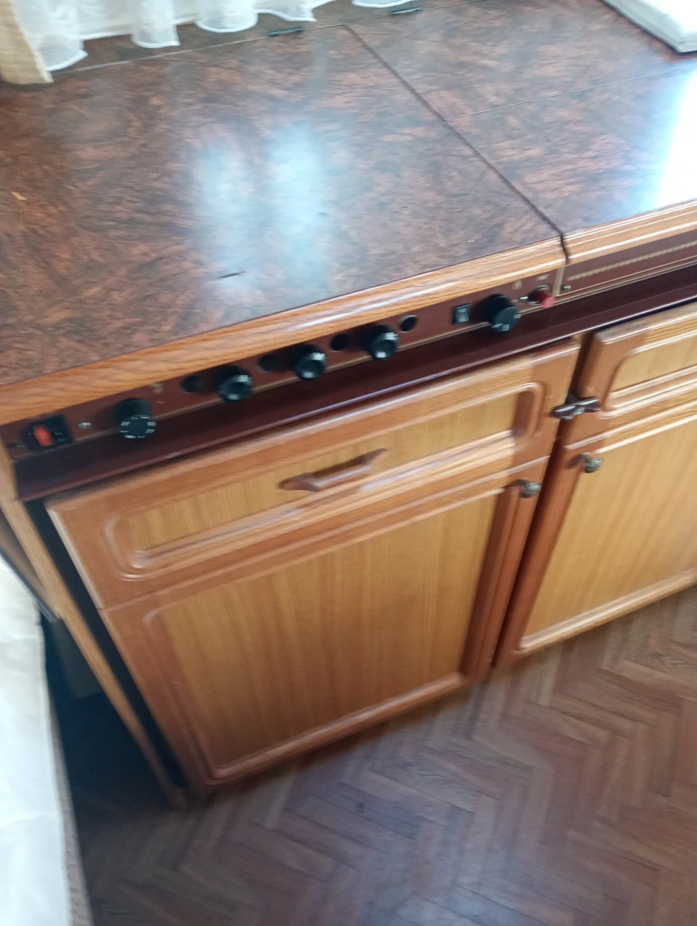 Каравана Hobby, снимка 8 - Каравани и кемпери - 53980694