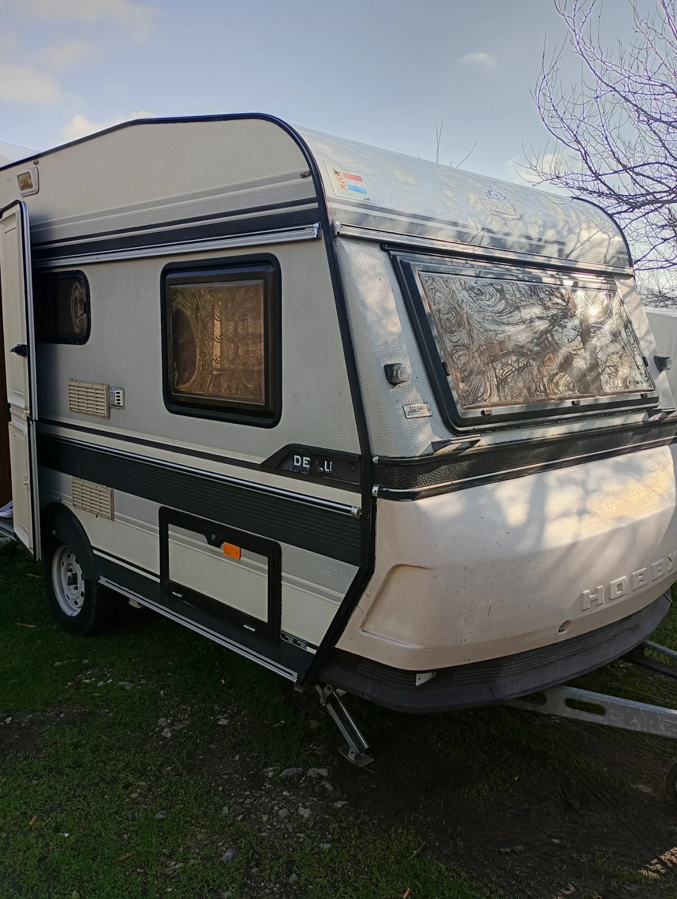 Каравана Hobby, снимка 12 - Каравани и кемпери - 53980694