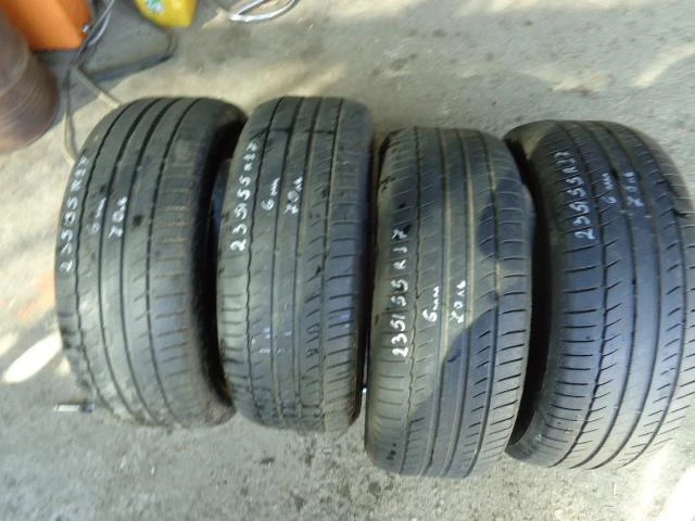 Гуми Летни 235/55R17, снимка 2 - Гуми и джанти - 9735274