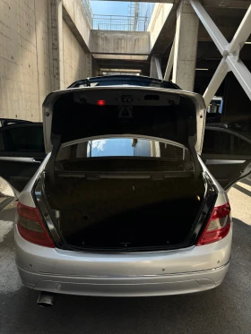 Mercedes-Benz C 220, снимка 16