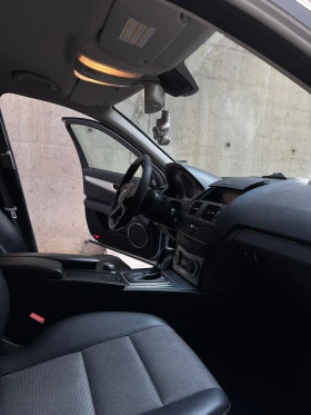 Mercedes-Benz C 220, снимка 10