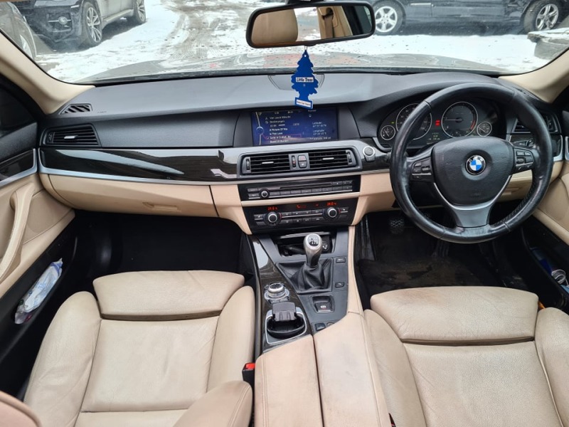 BMW 530 4бр 530XD 258кс  F1, Key Less, 360, head up Пано, снимка 7 - Автомобили и джипове - 39901895