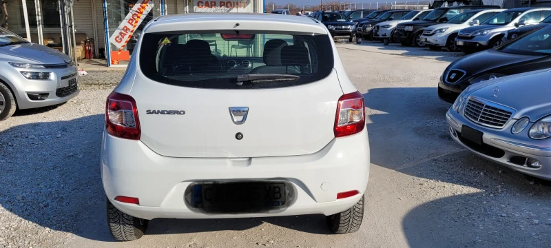 Dacia Sandero 1.2 65 к.с. газ, снимка 4 - Автомобили и джипове - 44938029
