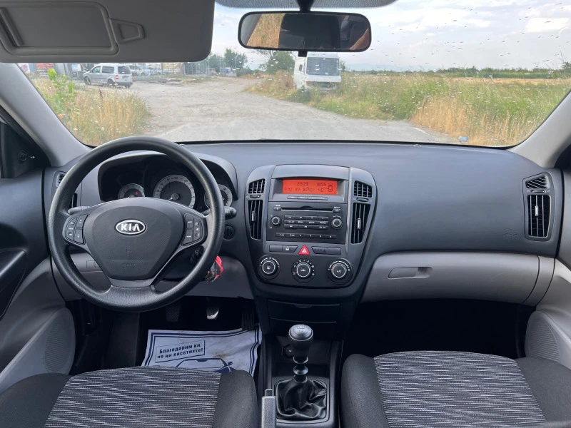 Kia Ceed 1.6  ФАБРИЧНА ГАЗ 122к.с., снимка 9 - Автомобили и джипове - 47452618