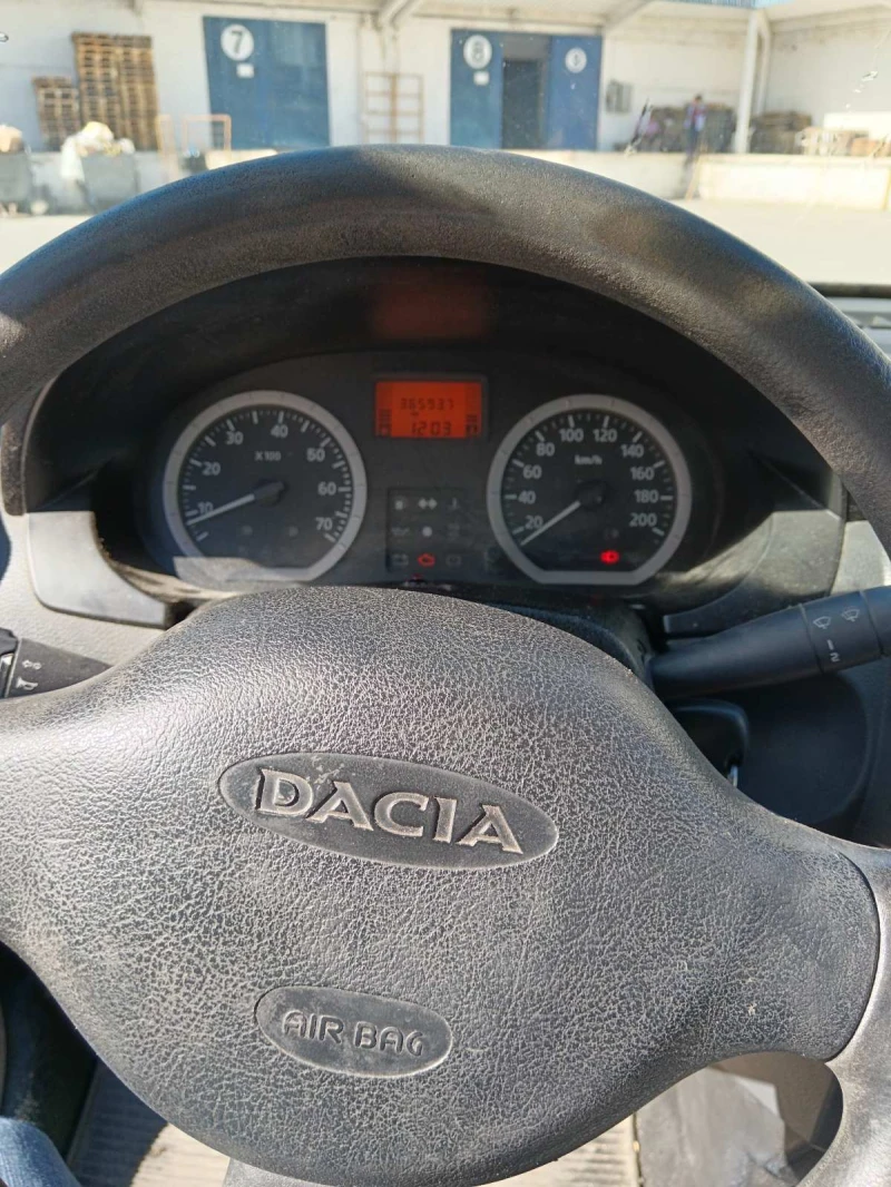 Dacia Logan, снимка 3 - Автомобили и джипове - 47507605