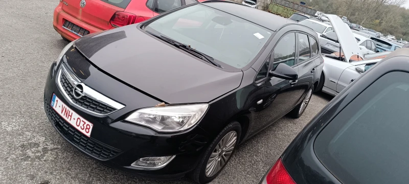 Opel Astra 1.7 CDTi, снимка 1 - Автомобили и джипове - 48568714