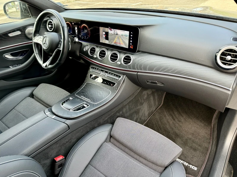 Mercedes-Benz E 220 AMG Facelift, снимка 9 - Автомобили и джипове - 49591758