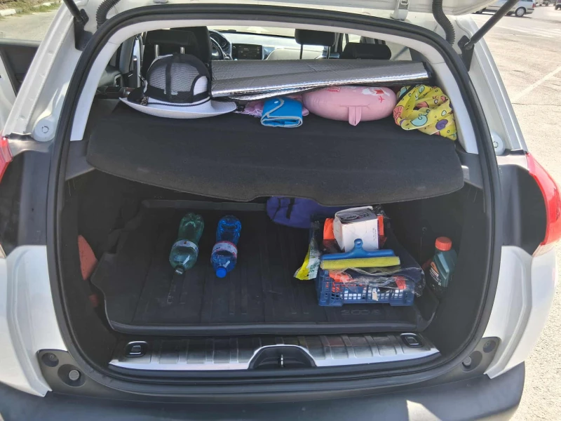 Peugeot 2008 1.6 HDI, снимка 13 - Автомобили и джипове - 52398944