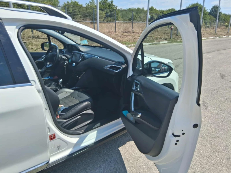 Peugeot 2008 1.6 HDI, снимка 5 - Автомобили и джипове - 52398944