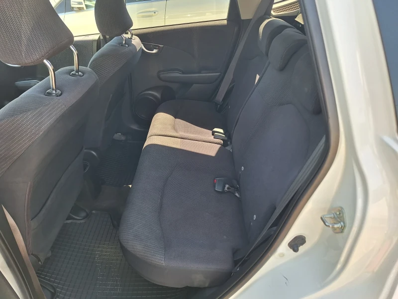 Honda Jazz 1.4, снимка 12 - Автомобили и джипове - 51619029