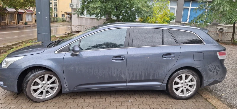 Toyota Avensis 2.0D4D 126кс, снимка 4 - Автомобили и джипове - 51985997