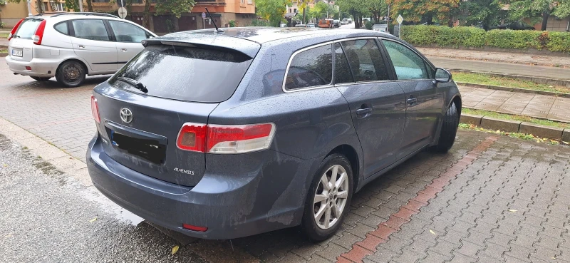 Toyota Avensis 2.0D4D 126кс, снимка 2 - Автомобили и джипове - 51985997