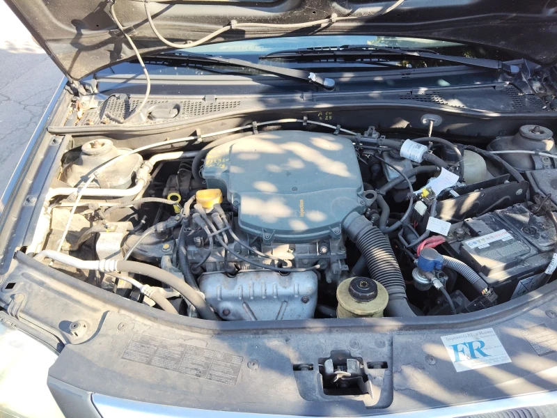 Dacia Logan, снимка 17 - Автомобили и джипове - 52352146