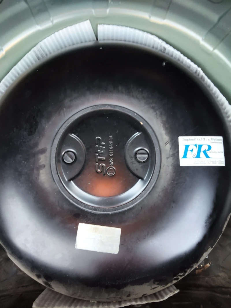 Dacia Logan, снимка 8 - Автомобили и джипове - 52352146