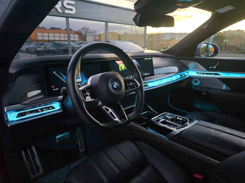 BMW i7 M60* TV* LANG* M Shadow line* 21 M Wheels* Individ, снимка 9 - Автомобили и джипове - 52398723