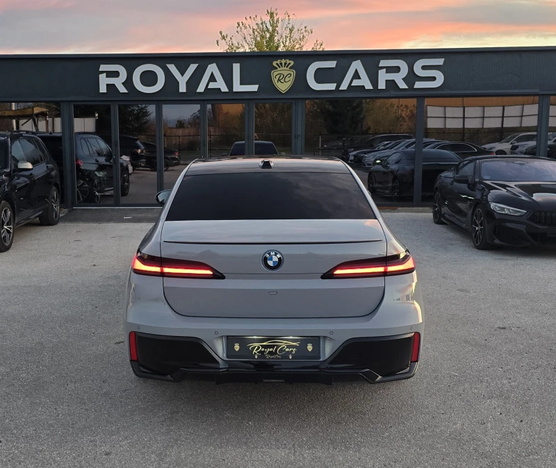 BMW i7 M60* TV* LANG* M Shadow line* 21 M Wheels* Individ, снимка 7 - Автомобили и джипове - 52398723