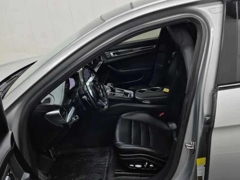 Porsche Panamera * 4 E HYBRID * CARFAX * ЦЕНА ДО БГ, снимка 9 - Автомобили и джипове - 52878410