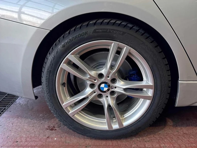 BMW 340 * 340i xDrive * CARFAX * БЕЗ ПЪРВОНАЧАЛНА ВНОСКА, снимка 11 - Автомобили и джипове - 52940772