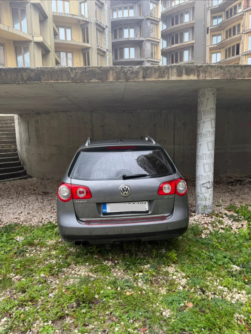 VW Passat 2.0 TDI, снимка 5 - Автомобили и джипове - 53149795