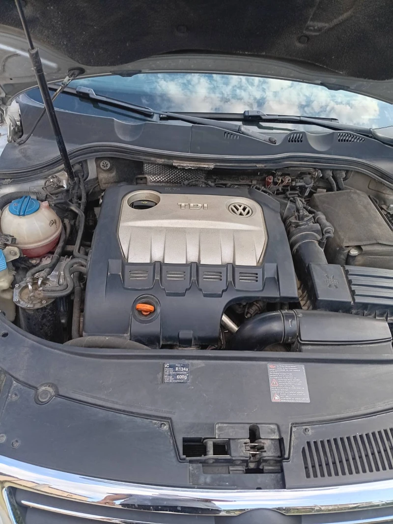 VW Passat, снимка 6 - Автомобили и джипове - 53231339