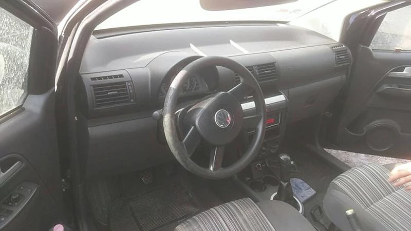 VW Fox 1.2 6v[BBM], снимка 4 - Автомобили и джипове - 45613929