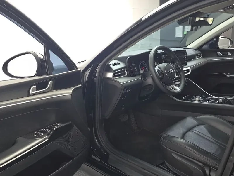 Kia K5 2.0 Trendy, снимка 10 - Автомобили и джипове - 55786489