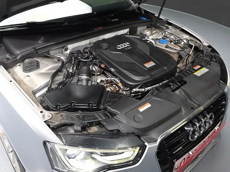 Audi A5 2.0 TDI Quattro - САМО 30% АВАНС, снимка 16 - Автомобили и джипове - 56003341
