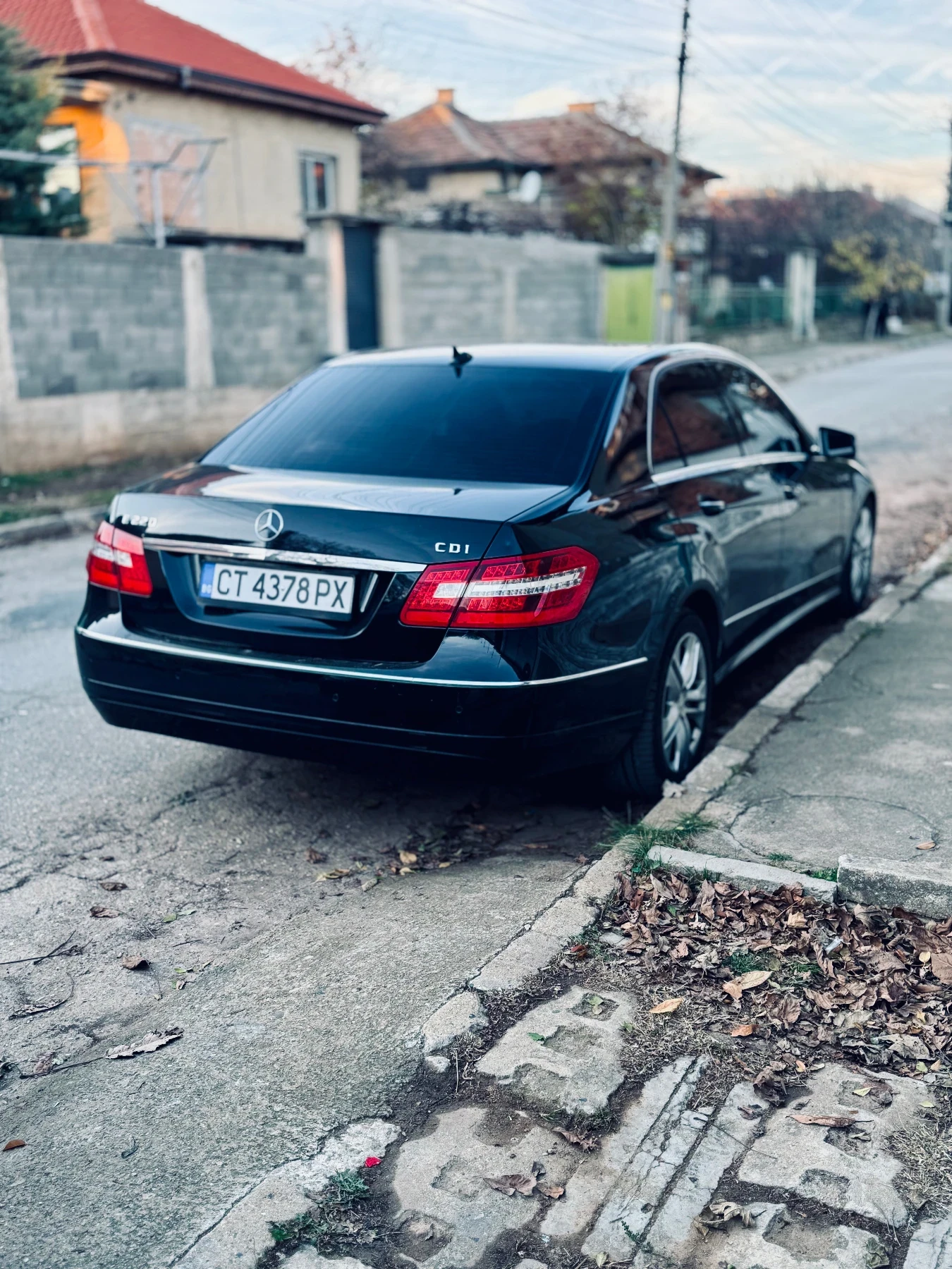 Mercedes-Benz E 220  - изображение 4