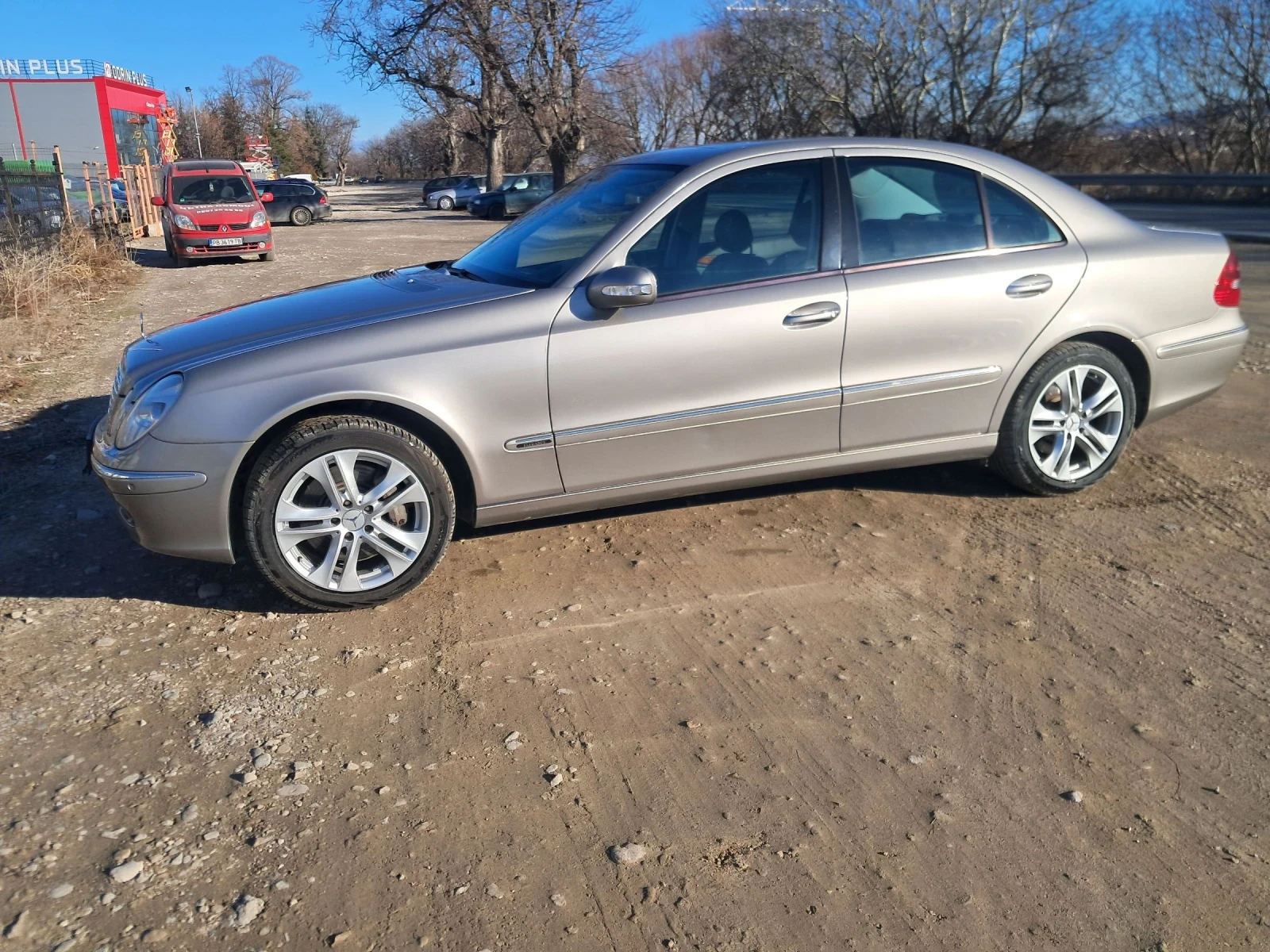 Mercedes-Benz E 350  - изображение 5