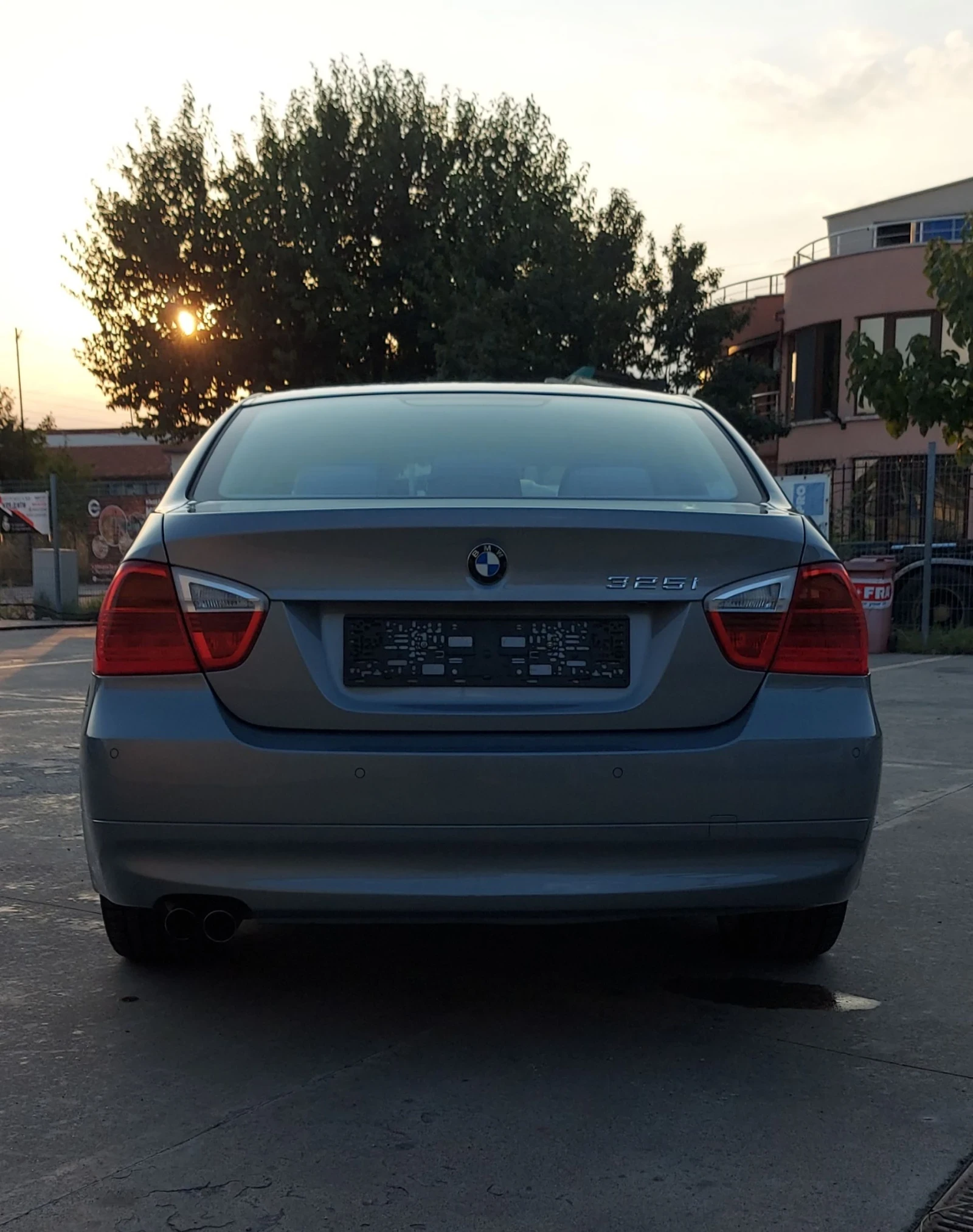 BMW 325 Е90 - изображение 6