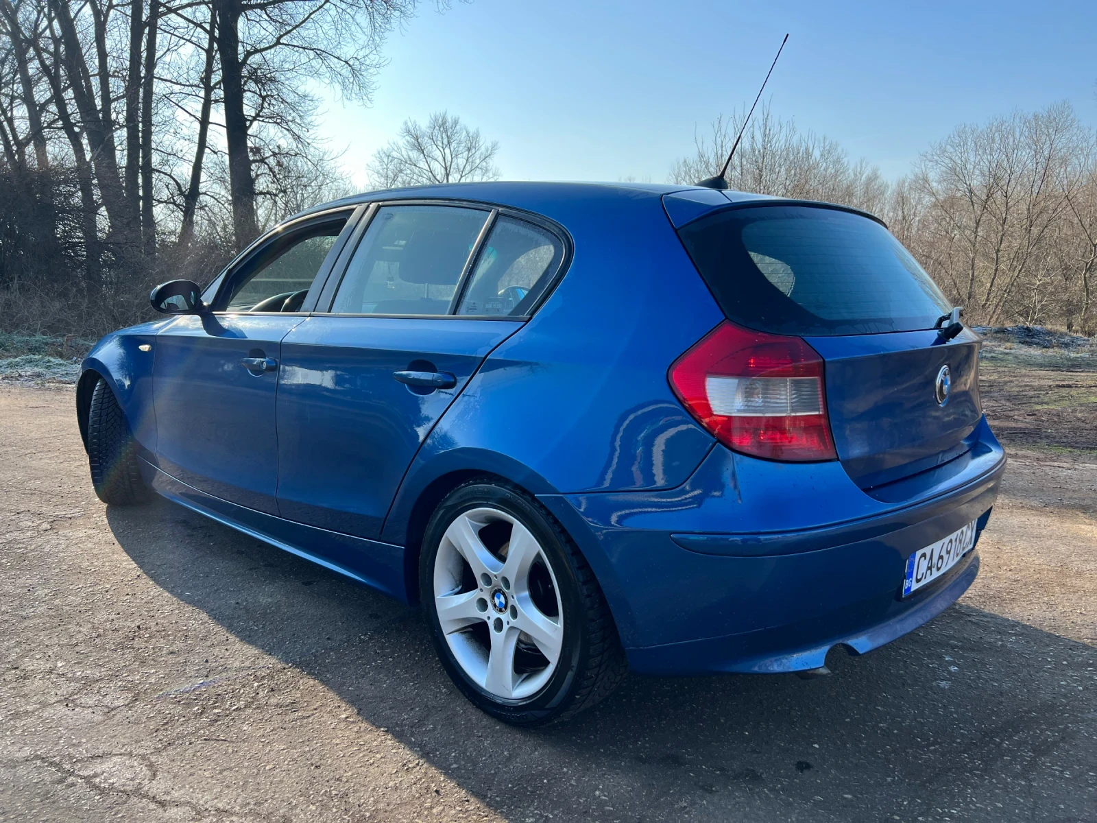 BMW 118 Отлична  - изображение 7