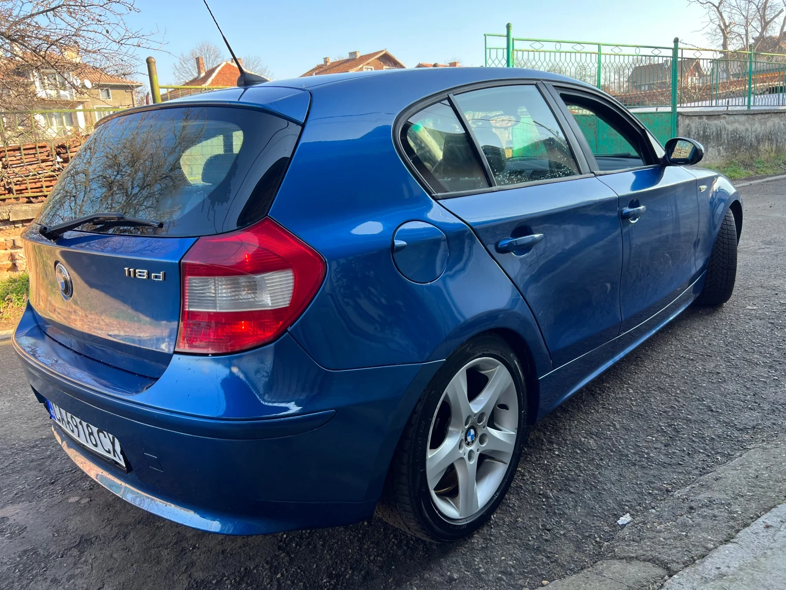 BMW 118 Отлична  - изображение 8