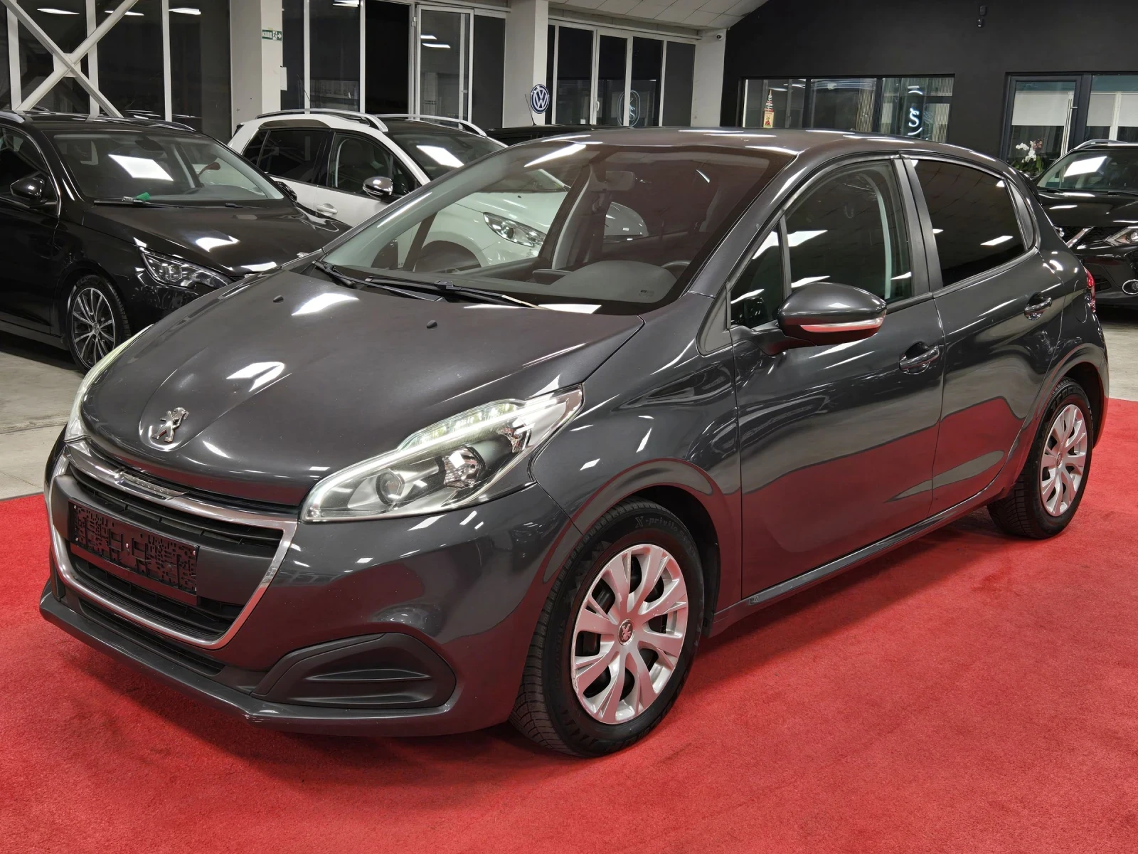 Peugeot 208 1.6HDI 100кс, EU6 - изображение 3