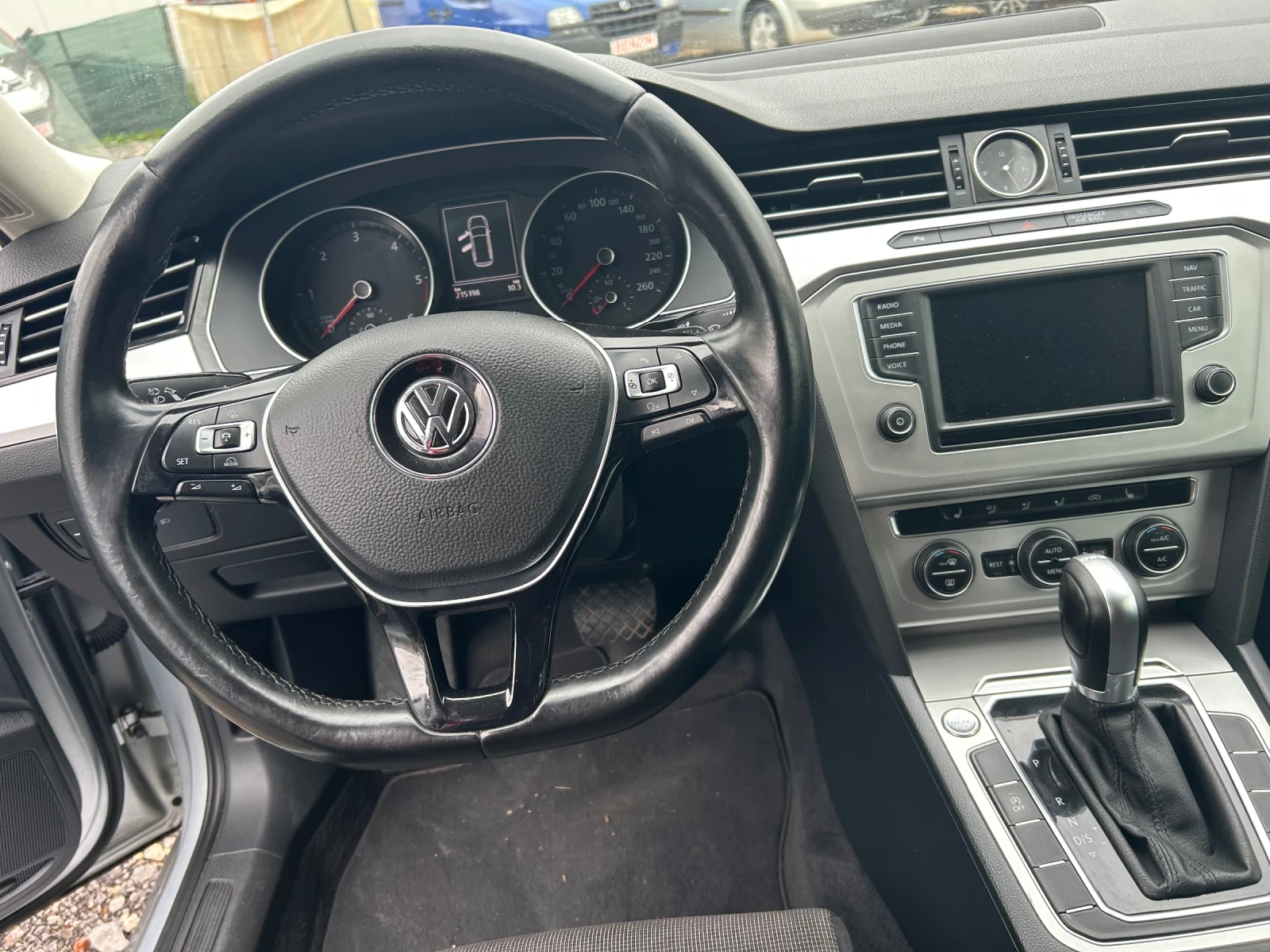 VW Passat 2, 0 DSG - изображение 9