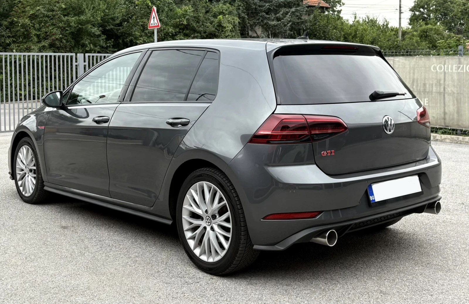 VW Golf 7.5, 1.5TGI, РЕГИСТРИРАН, ОБСЛУЖЕН - изображение 4