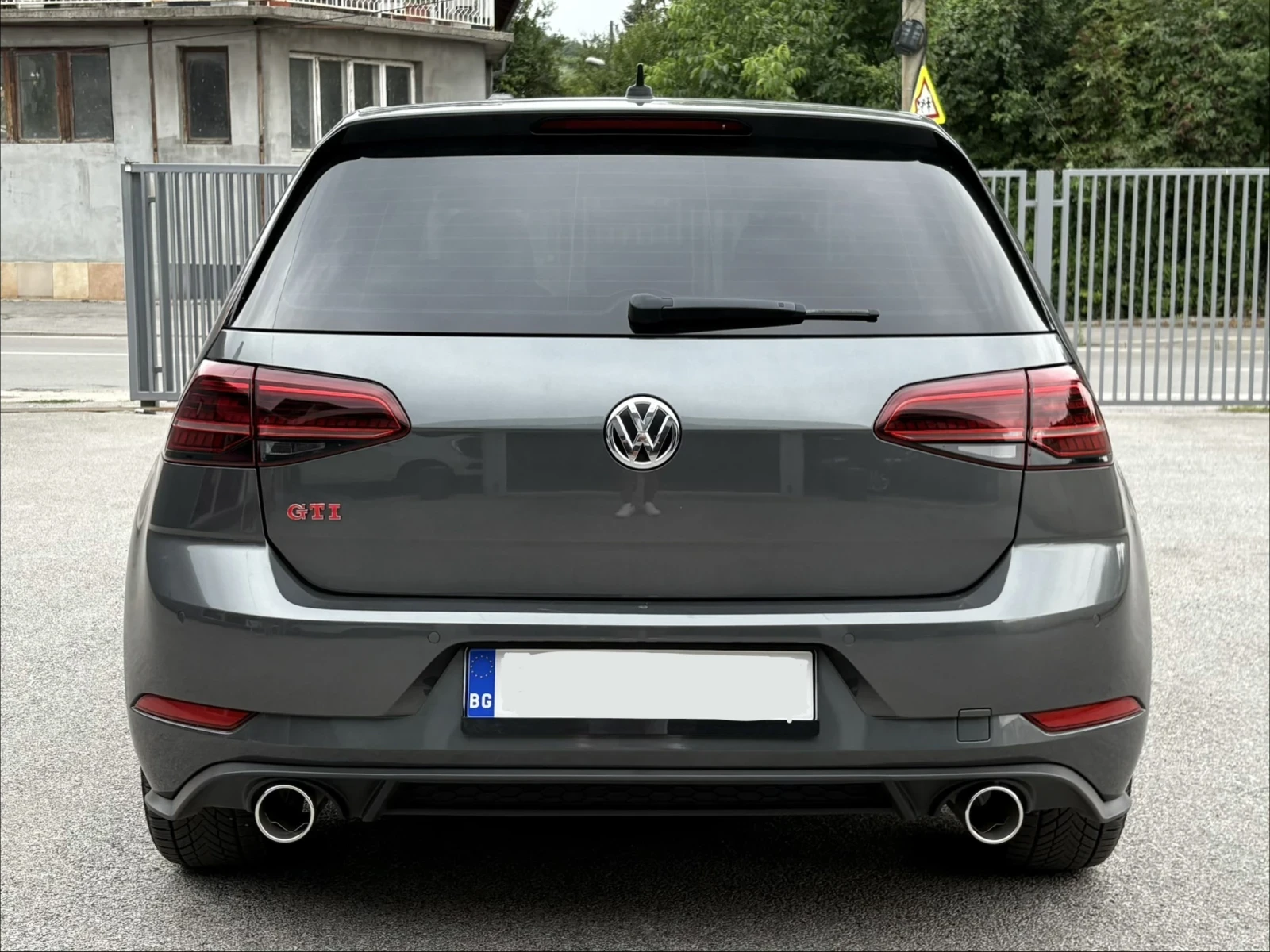 VW Golf 7.5, 1.5TGI, РЕГИСТРИРАН, ОБСЛУЖЕН - изображение 5