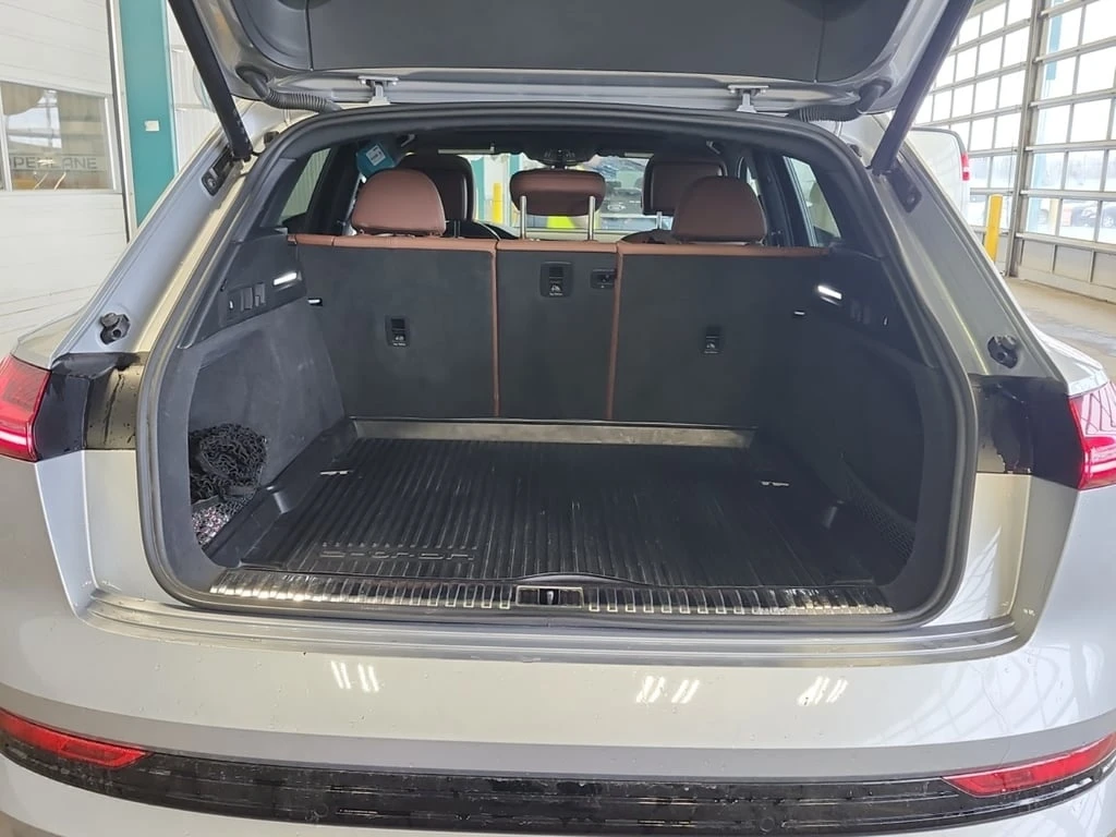 Audi E-Tron * PROGRESSIV * CARFAX *    | Mobile.bg   14