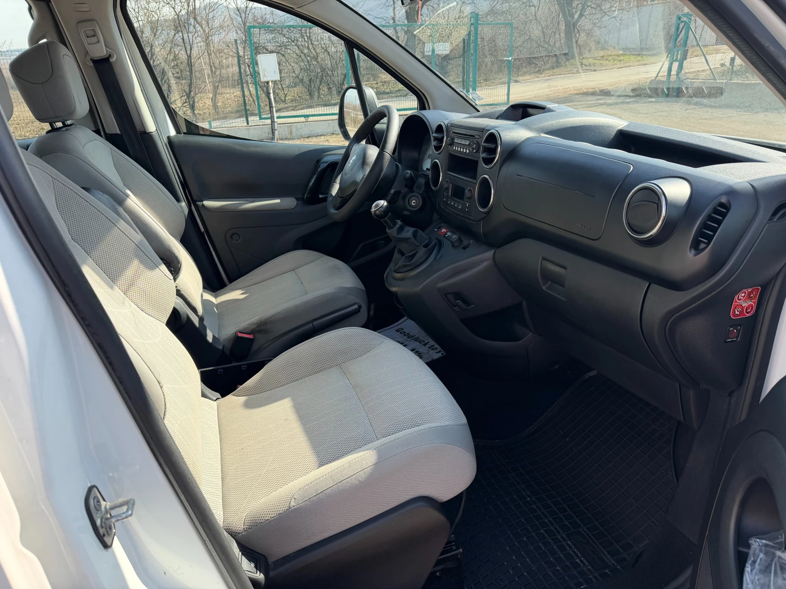 Peugeot Partner 1.6 HDI 109 �.� ���������� / ����������� | Mobile.bg � ����������� 14