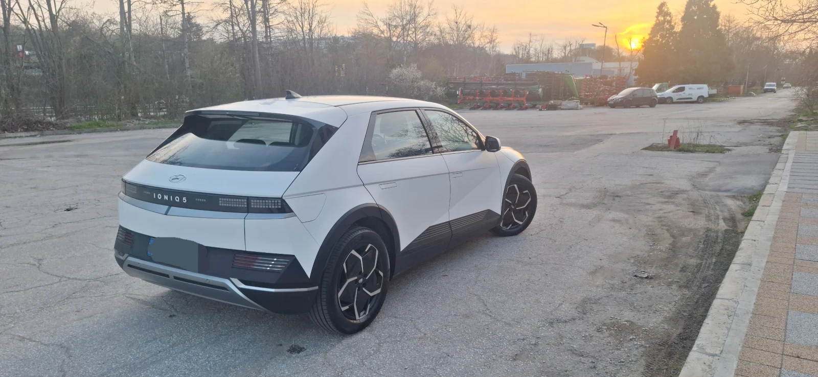 Hyundai Ioniq 5 77.4 kWh Dynamiq, снимка 5 - Автомобили и джипове - 54013813