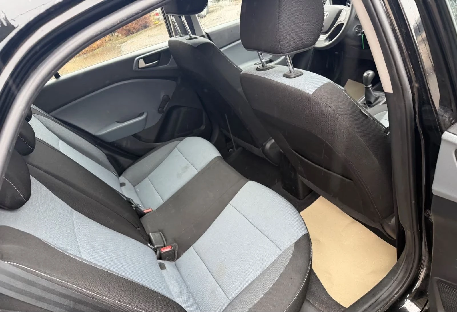 Hyundai I20 1.2i | 75HP | ПЕРФЕКТНА| СЕРВИЗНА ИСТОРИЯ| ТОП , снимка 9 - Автомобили и джипове - 54191919