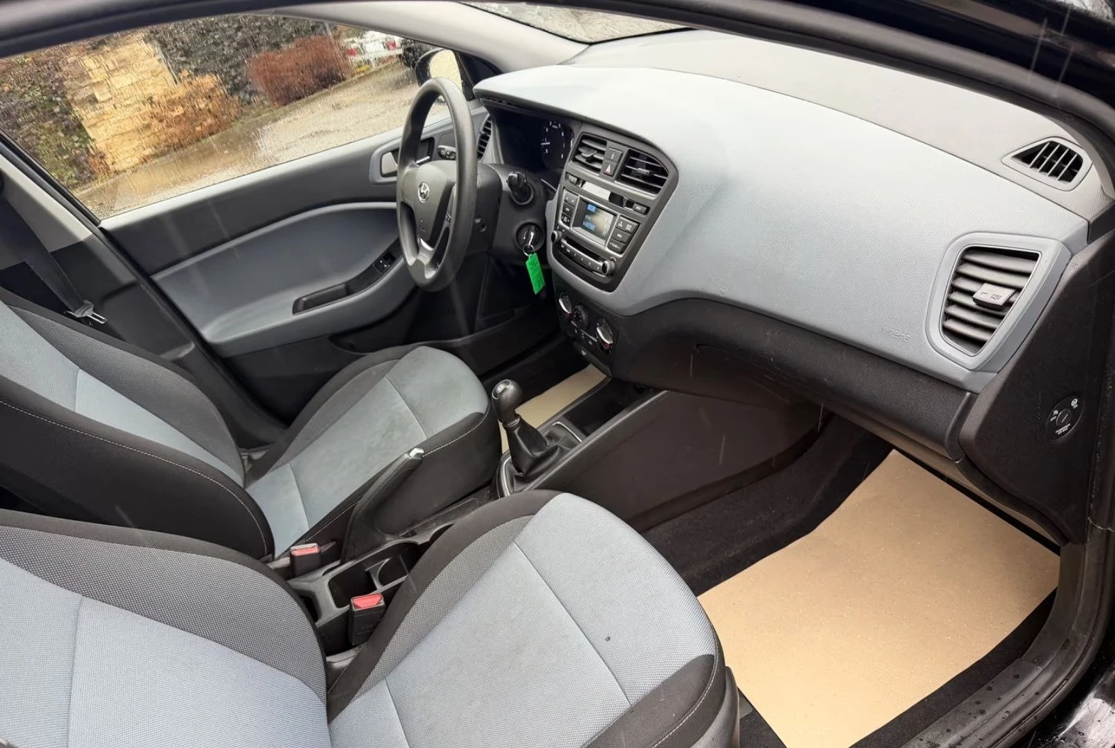 Hyundai I20 1.2i | 75HP | ПЕРФЕКТНА| СЕРВИЗНА ИСТОРИЯ| ТОП , снимка 7 - Автомобили и джипове - 54191919