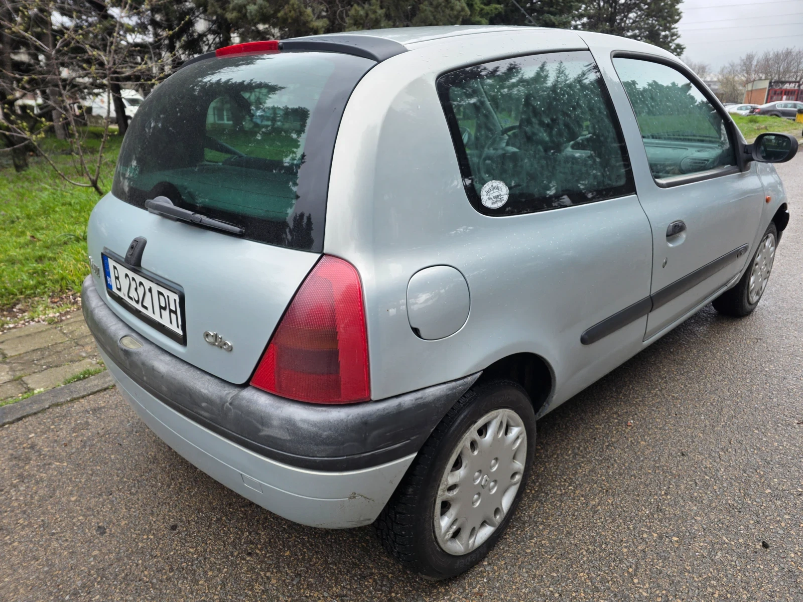Renault Clio 1.2, снимка 3 - Автомобили и джипове - 54257570