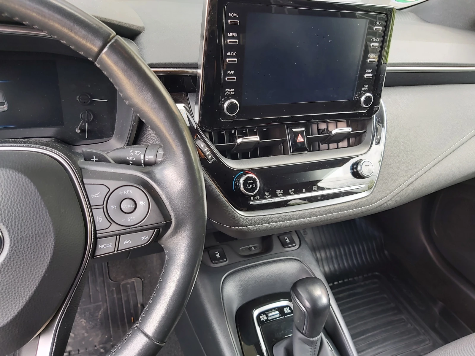 Toyota Corolla 2.0 184кс TOURING SPORTS, снимка 9 - Автомобили и джипове - 54582639