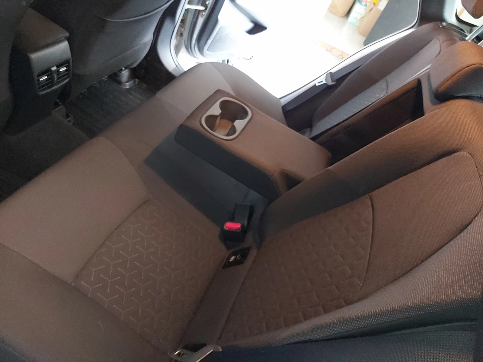 Toyota Corolla 2.0 184кс TOURING SPORTS, снимка 14 - Автомобили и джипове - 54582639