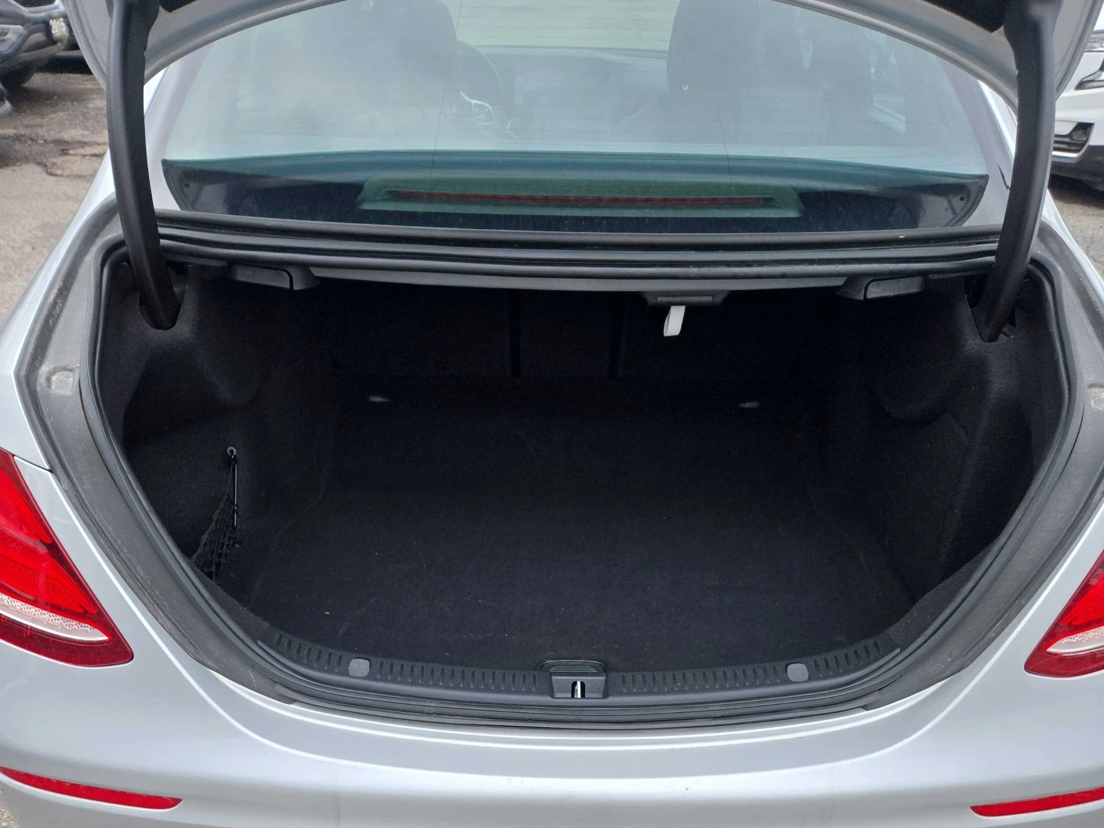 Mercedes-Benz E 300 ДИСТРОНИК * ПОДГРЕВ * ПАНОРАМА * BURMESTER, снимка 16 - Автомобили и джипове - 54730885