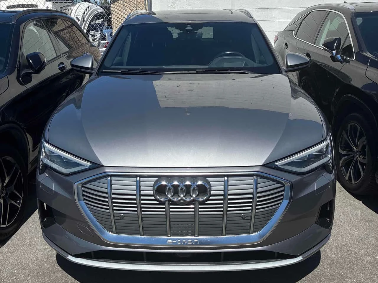 Audi E-Tron 55 /Technik / 360 / HUD / ОБДУХВАНЕ , снимка 6 - Автомобили и джипове - 54978767